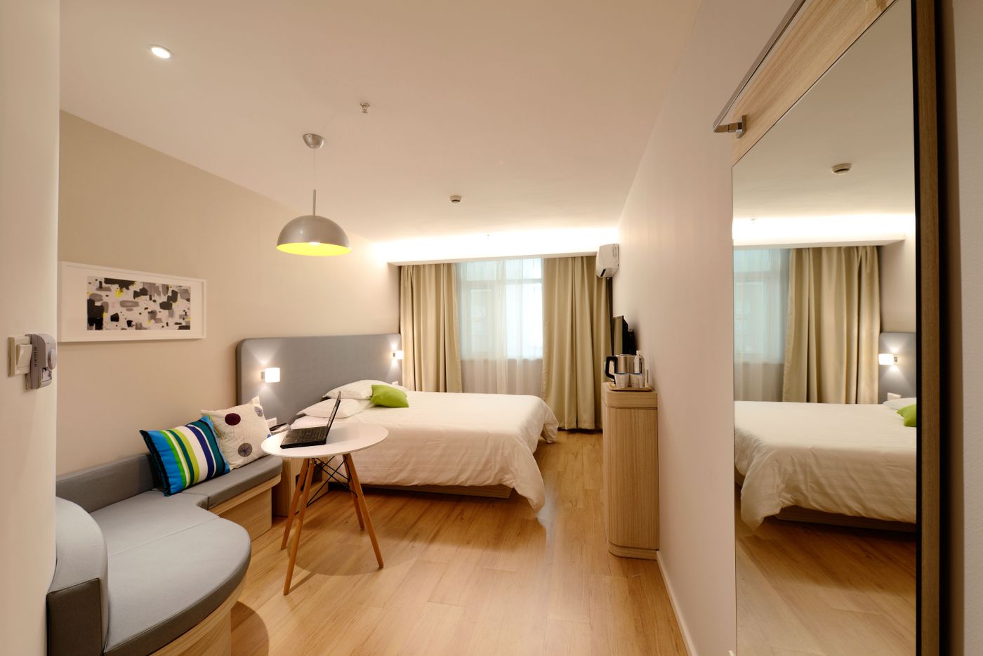 Room linen dan bedding hotel